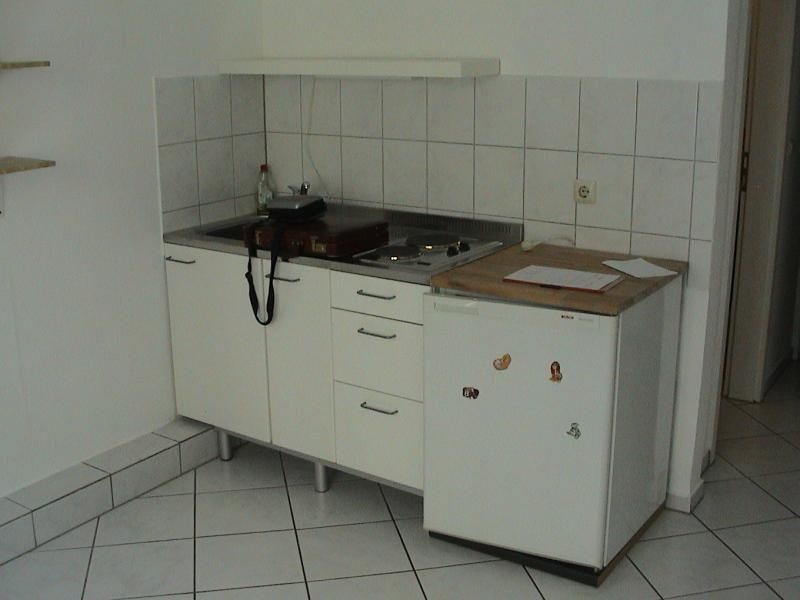 Ruhiges Appartment- und um die Ecke spielt das pralle Leben ! - Foto 3