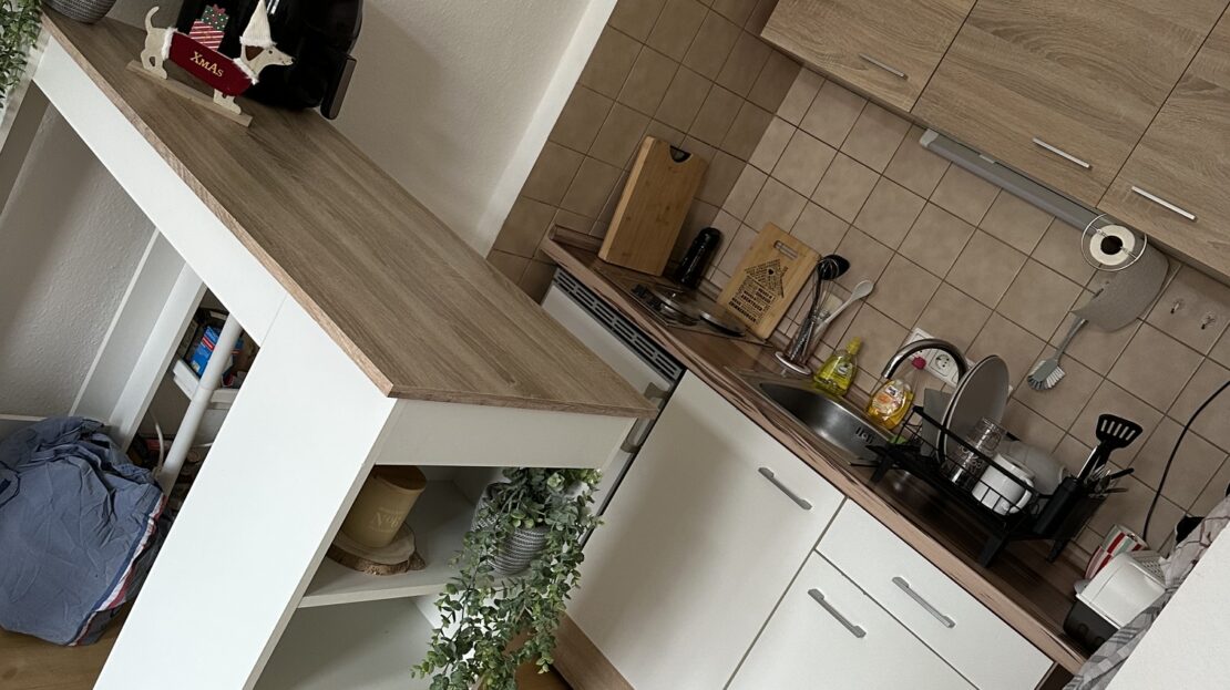 Gemütliches Apartment mit Balkon und Aufzug im Stilaltbau in Laufnähe zur Innenstadt - Photo 4