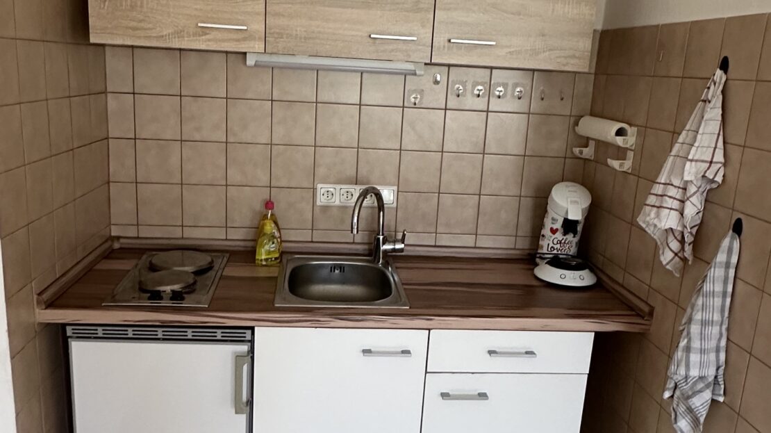 Gemütliches Apartment mit Balkon und Aufzug im Stilaltbau in Laufnähe zur Innenstadt - Photo 5